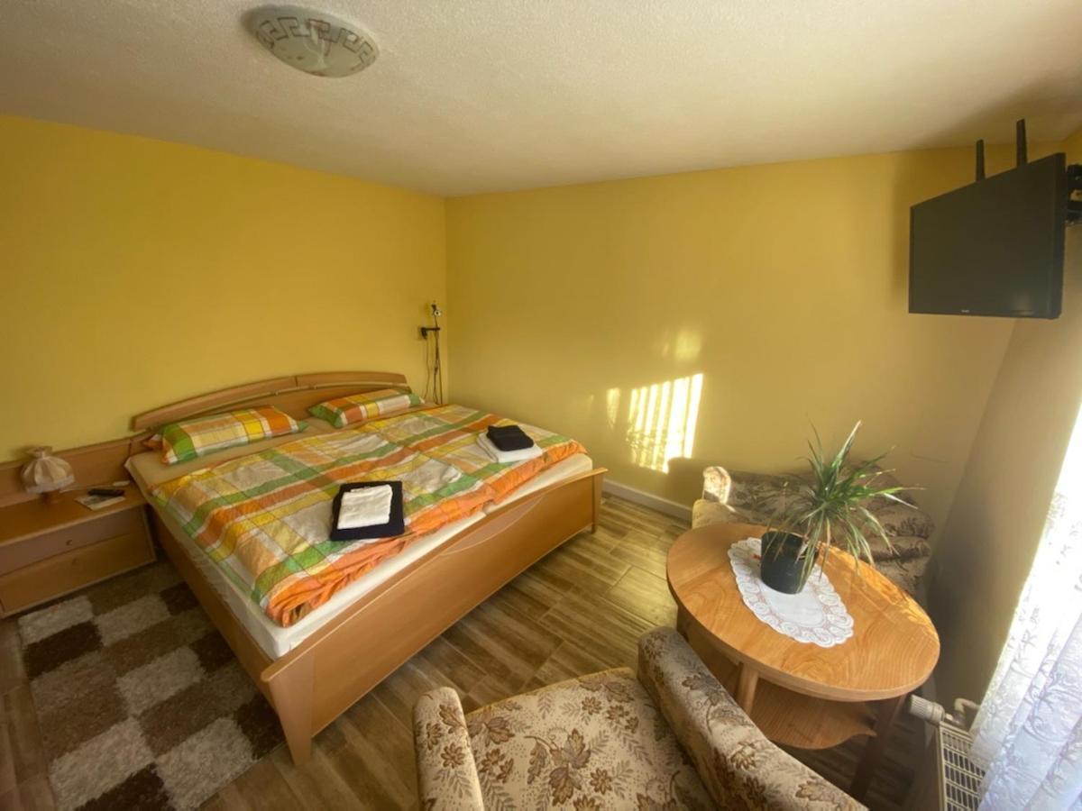 Ferienwohnung Lippmann Grosshartmannsdorf Buitenkant foto